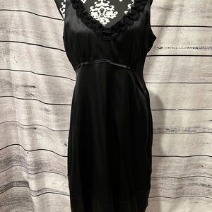 Tahari Black 100% Silk Formal Party Charlotte Dress Satin Look Ruffles